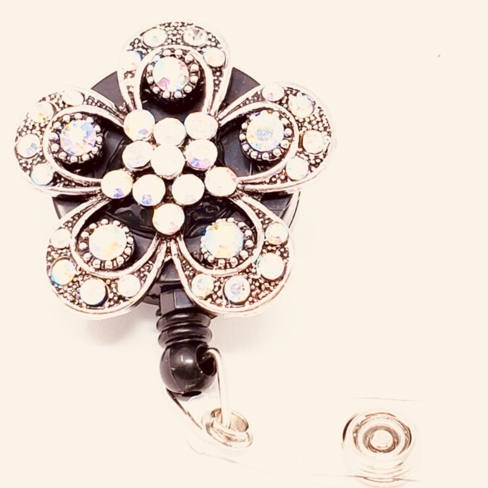 Badge Holder Flower